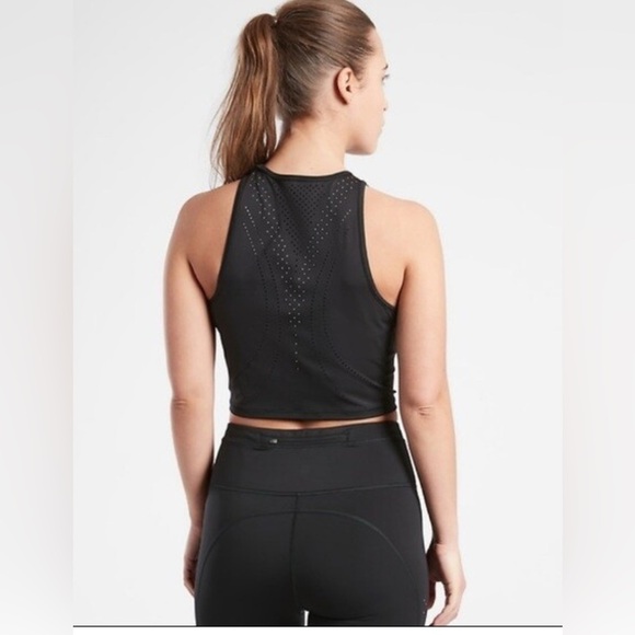 NEW Women’s Athleta Accelerate Tank, Black, Size M, NWOT - Picture 2 of 7